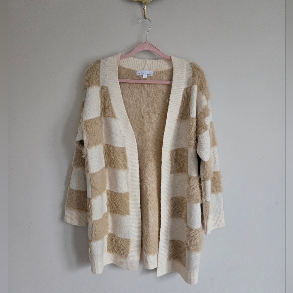 🐶NWT checkered cardigan